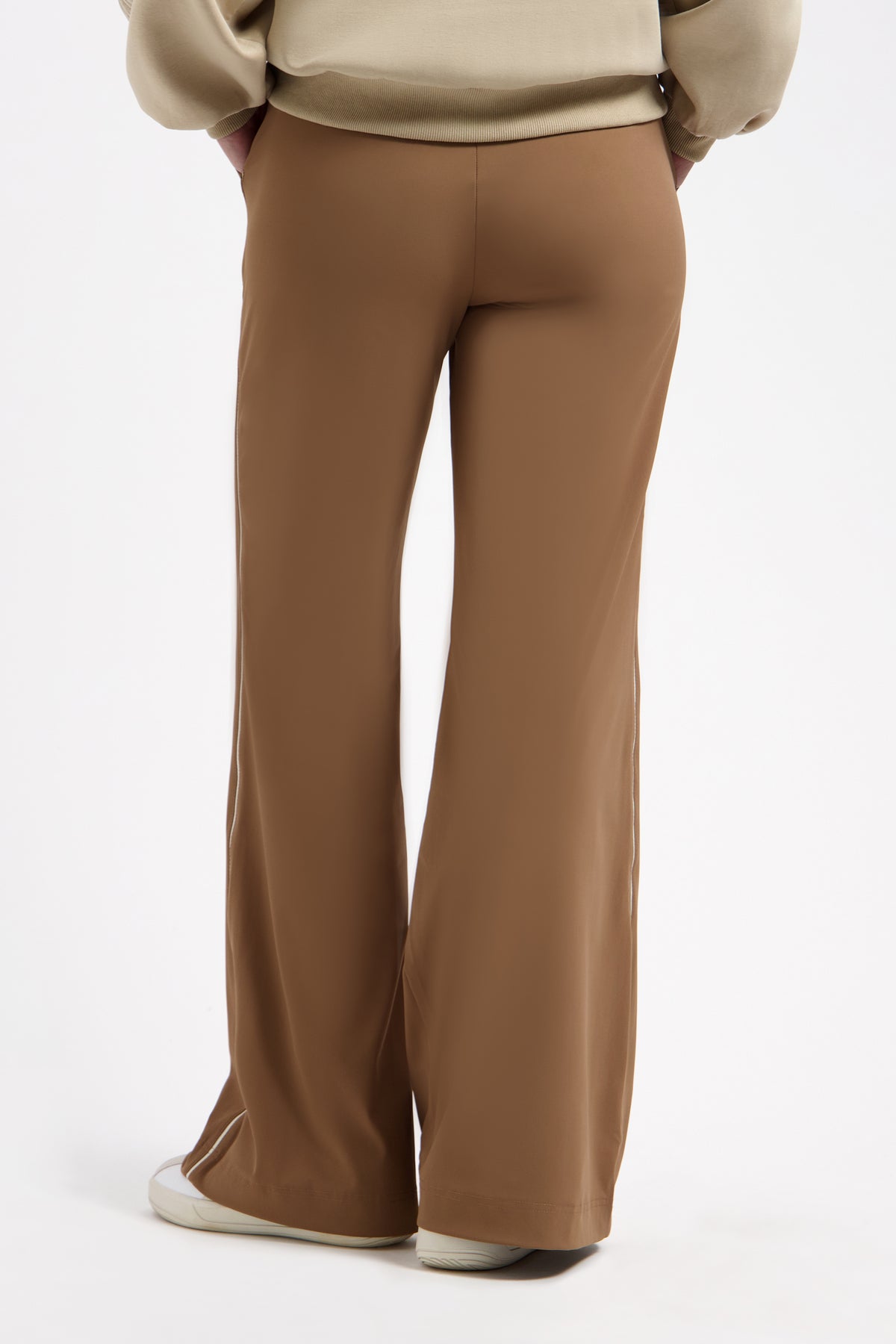 Lady Day Eleyn Flared Hose